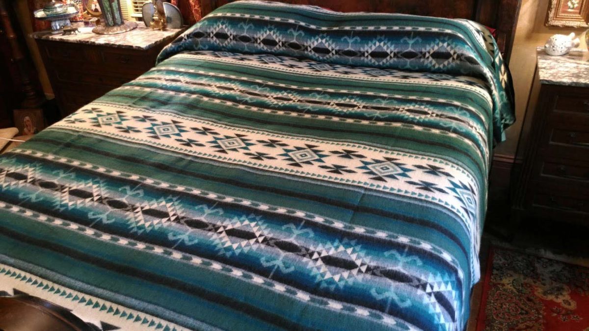 Alpaca Blankets Alpaca Fiber Products & Gifts Villa de Alpacas Farm