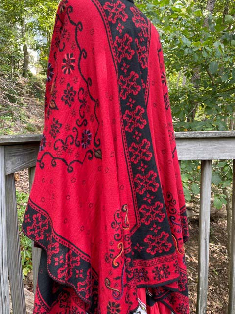 Women's Embroidered Alpaca Cape red black